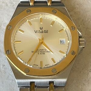 Visage men battery water resistant 5ATM silver and gold w/date